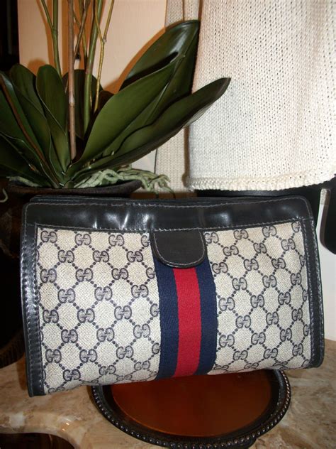 borsa gucci soldi|Gucci clutch bag.